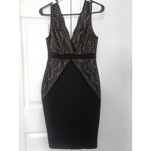 Charlotte Russe Dresses & Skirts - Charlotte Russe black lace v neck cocktail dress
